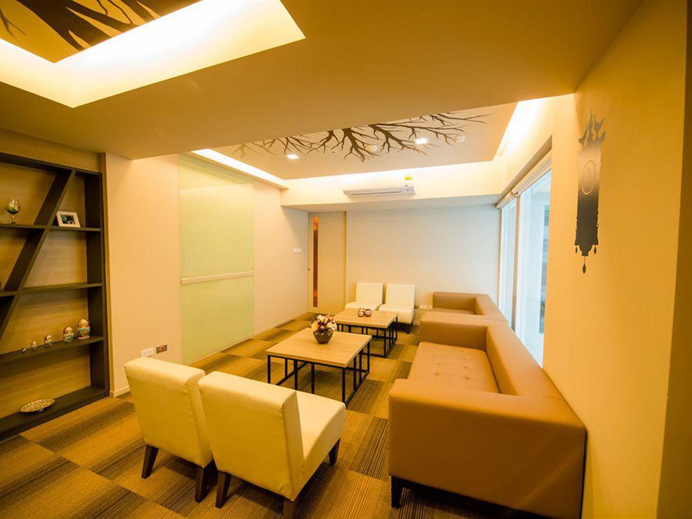 Myhotel Cmyk@Ratchada Bangkok Eksteriør bilde
